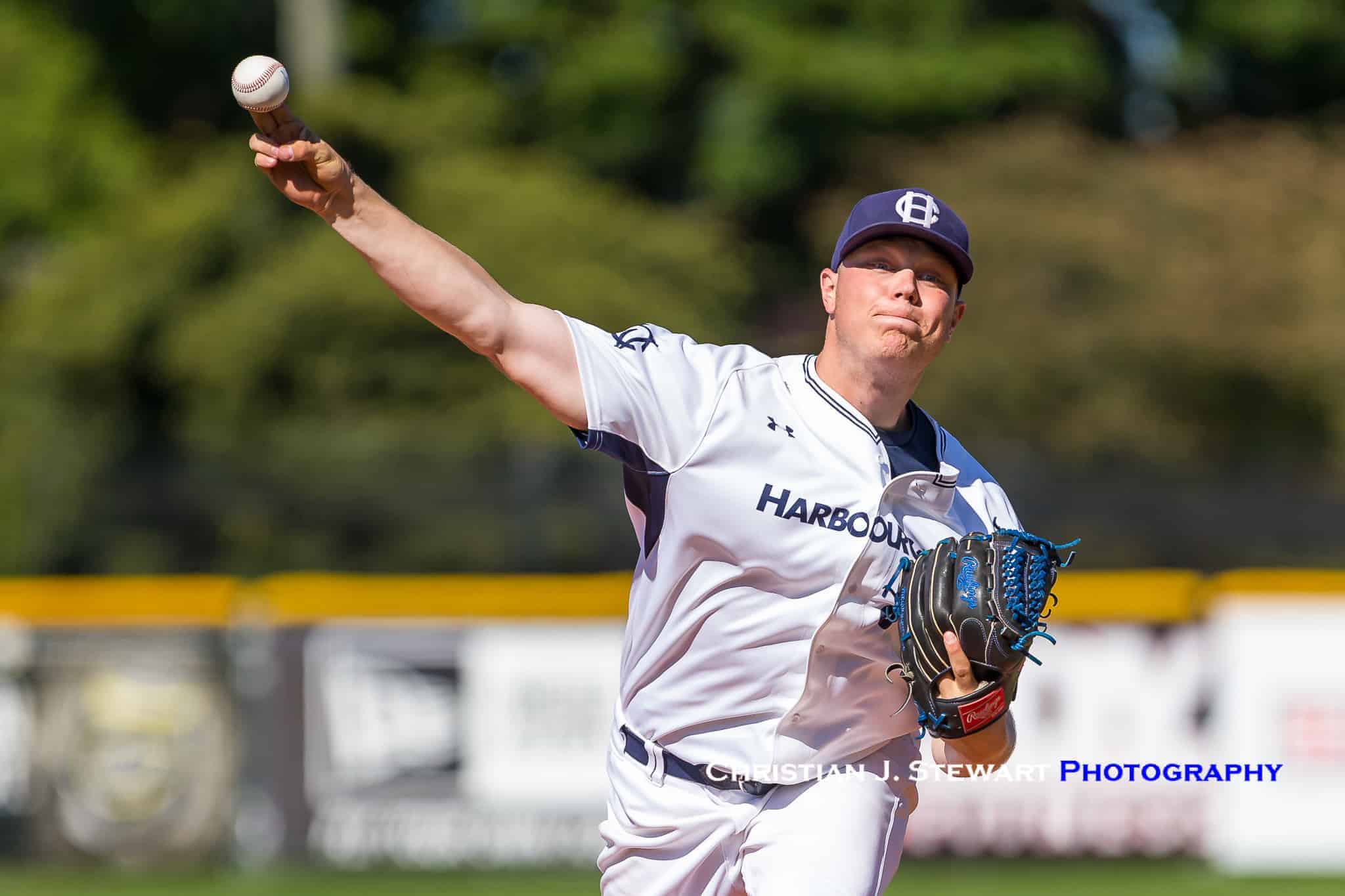 HarbourCats Roll to Exhibition Win Over Mavericks