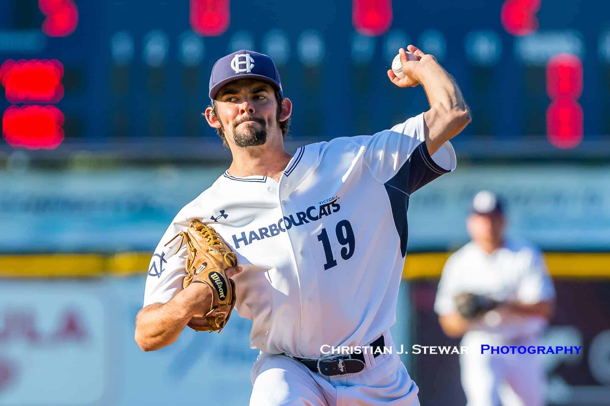 Pippins Top HarbourCats in Pitching Duel to Take Series