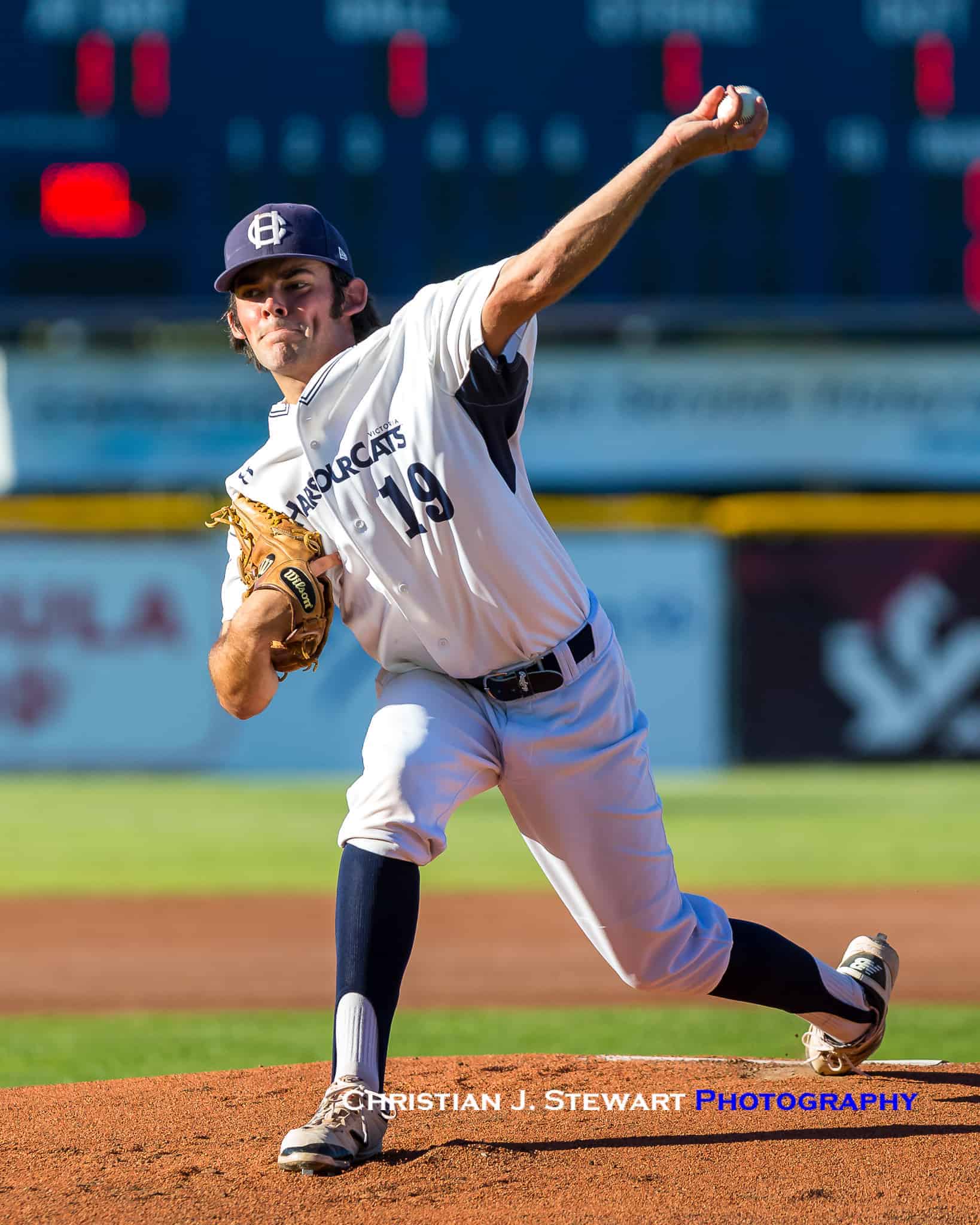 Falcons, HarbourCats Battle To Extras in Possible First Round Playoff Preview