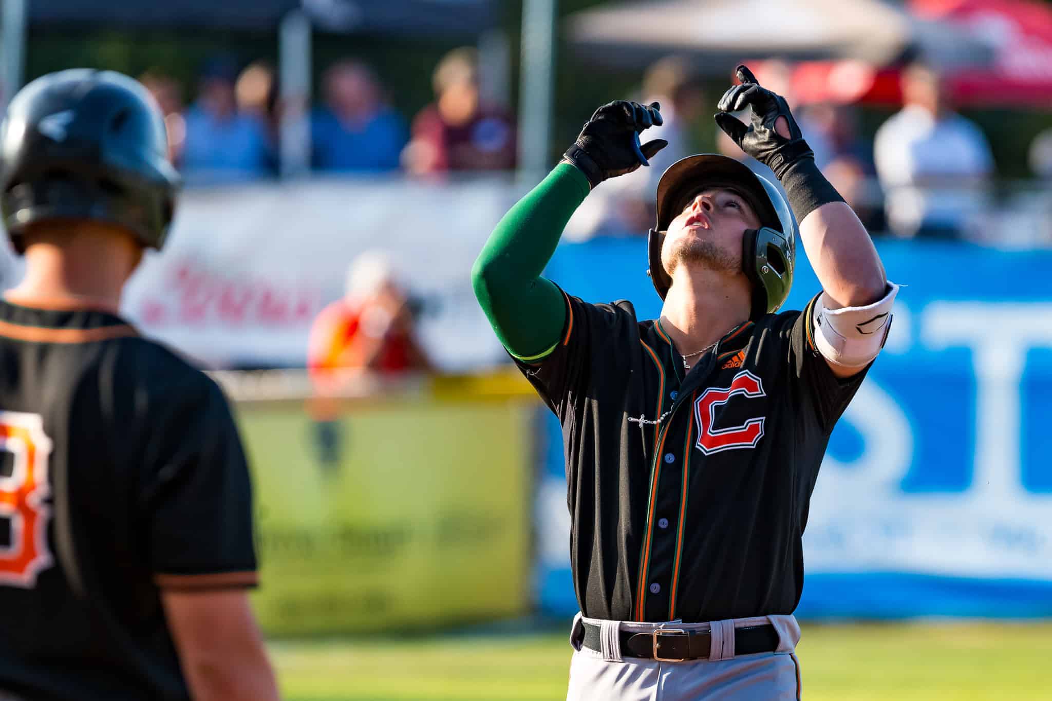 Meidroth's extra inning walk-off hit gives Victoria win over Cowlitz